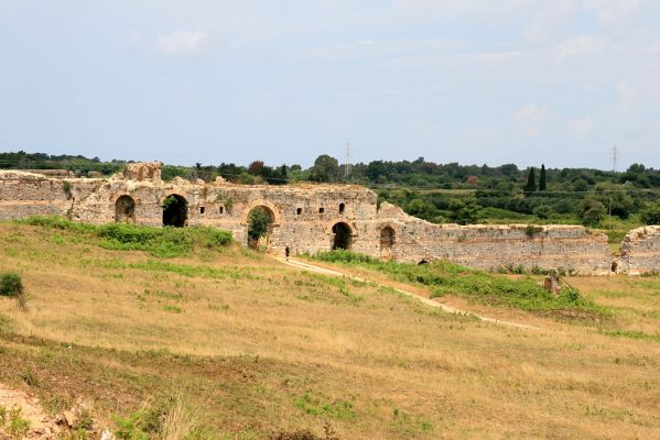 Nikopolis
Ruiny Augustusova "Města Vítězství"...
Klíčová slova: Preveza Nikopolis
