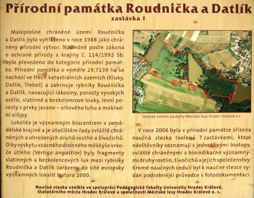 Roudnička, 17.5.2008
Informační tabule na hrázi rybníka Roudničky
Schlüsselwörter: Hradec Králové Roudnička