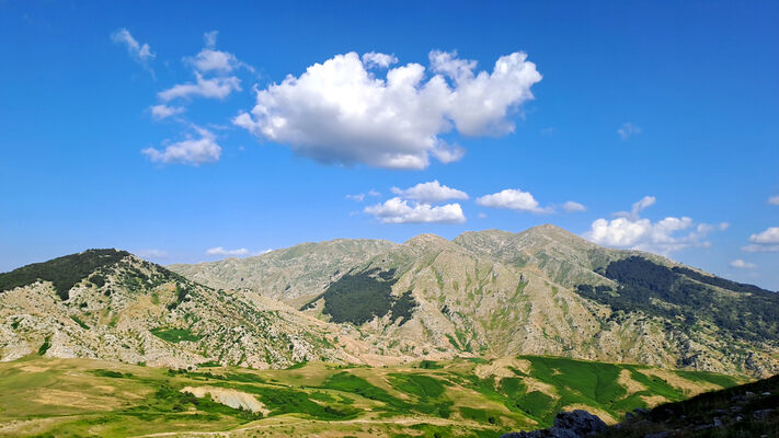 Mount Tomorr, 29.6.2024
Pohled z Tomoru na jihovýchod na Maja e Kulmakut (2174).
Klíčová slova: Albania Berat Mount Tomorr